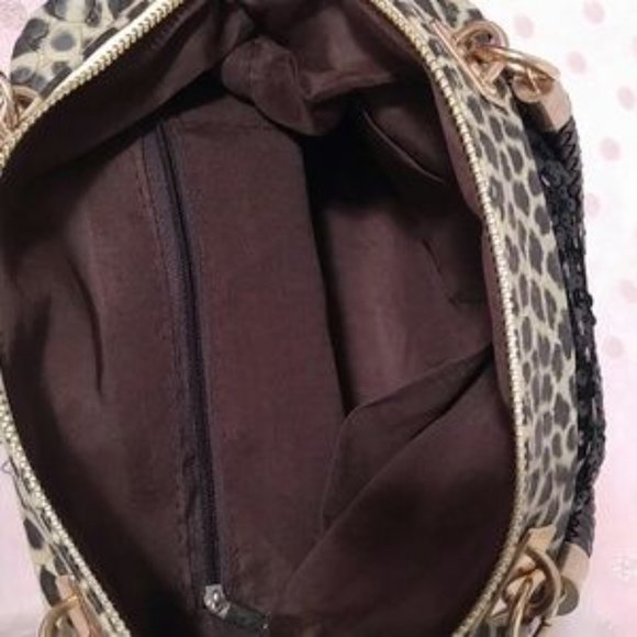 Jingpin Faux Leather Bag with Woven Handles - Picture 8 of 12